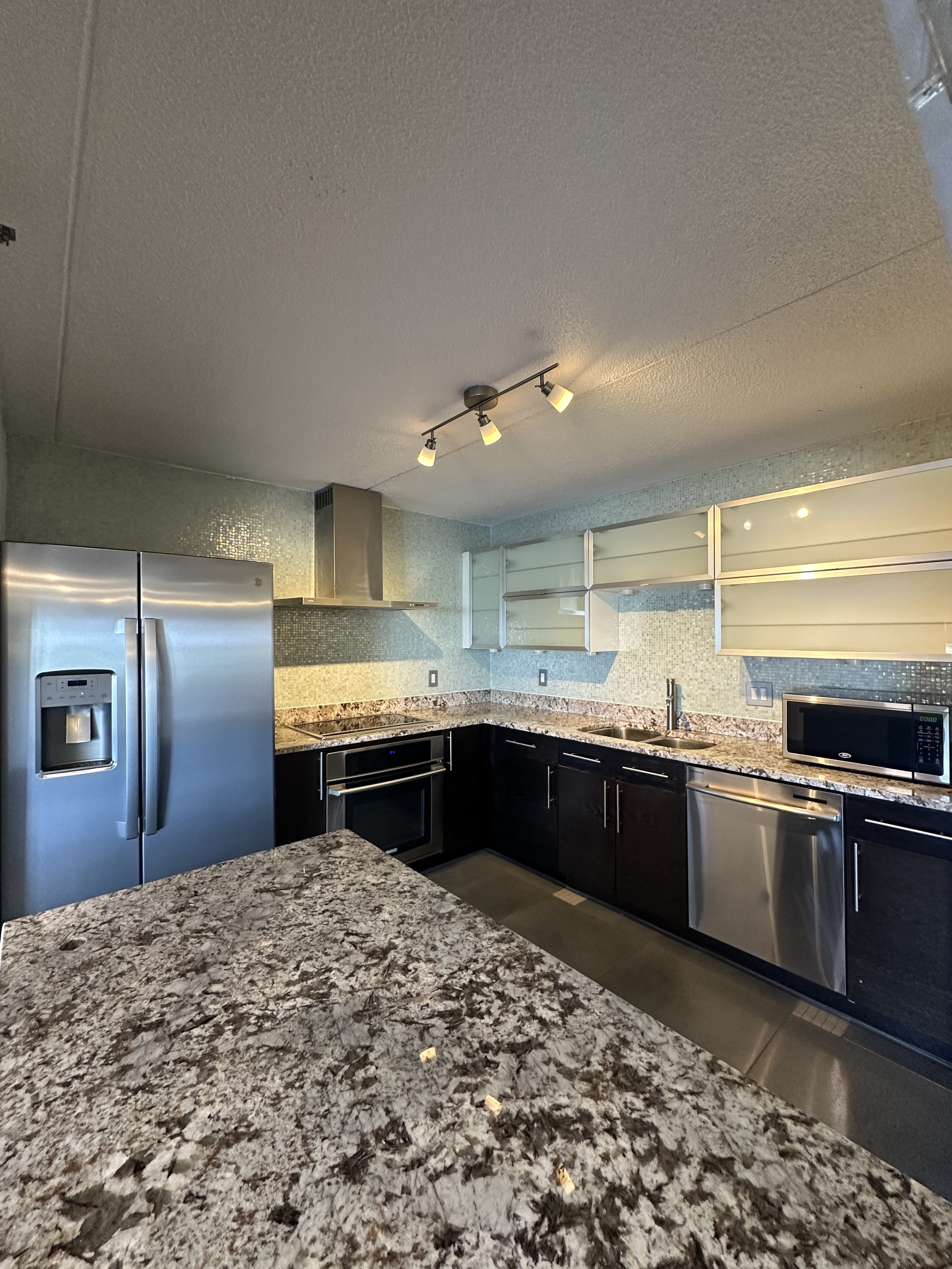 200 Cove Way